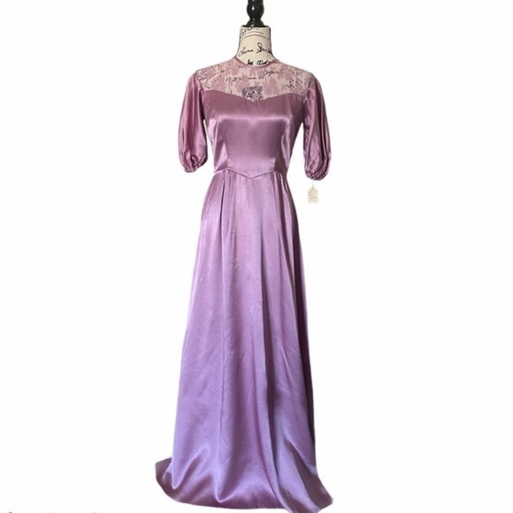 Vintage The Magnolia Shop Duluth Shimmering Purple Cap Sleeve Gown Dress